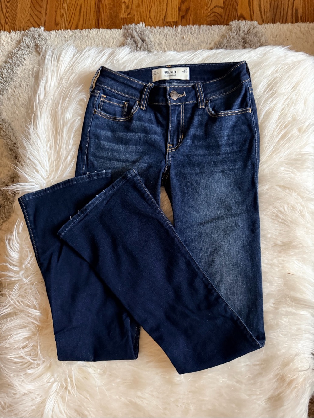 Hollister Women's Navy Blue Skinny Jeans